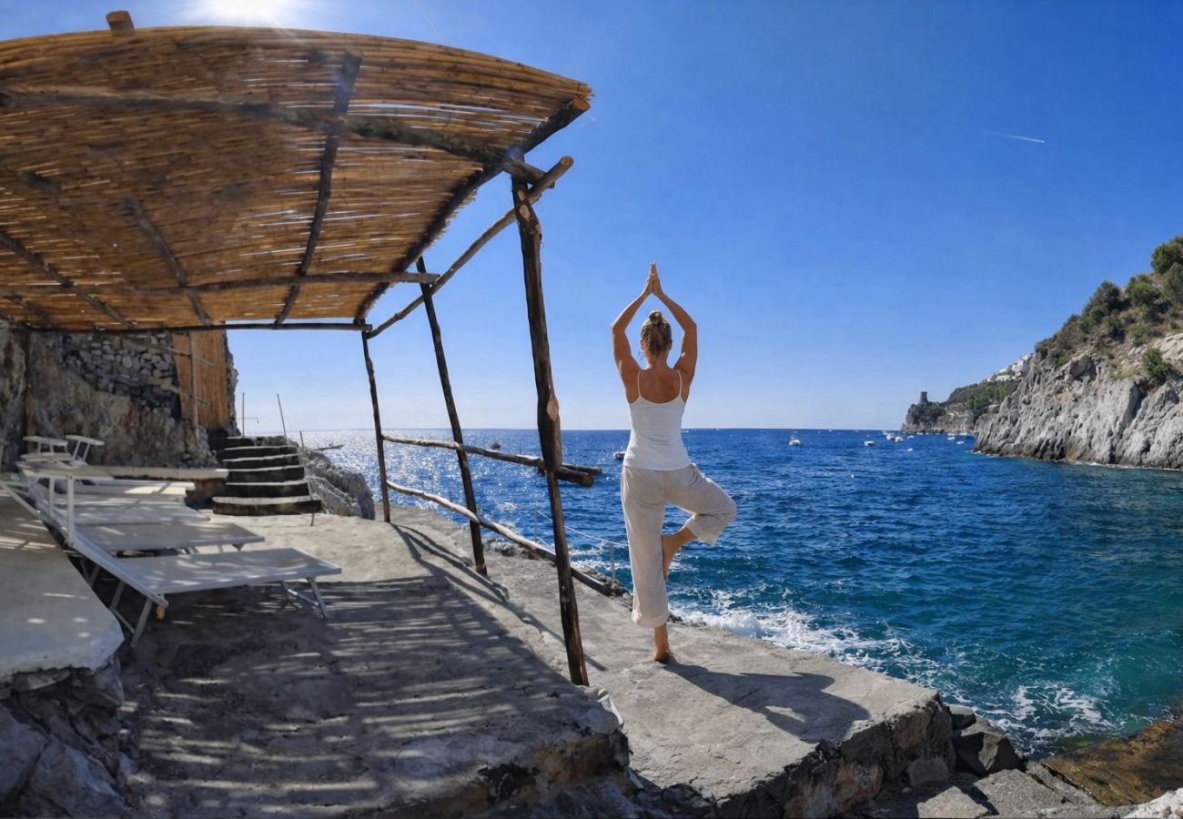 Villa in Furore - Luxury Amalfi coast cliff Villa Sunset with pool