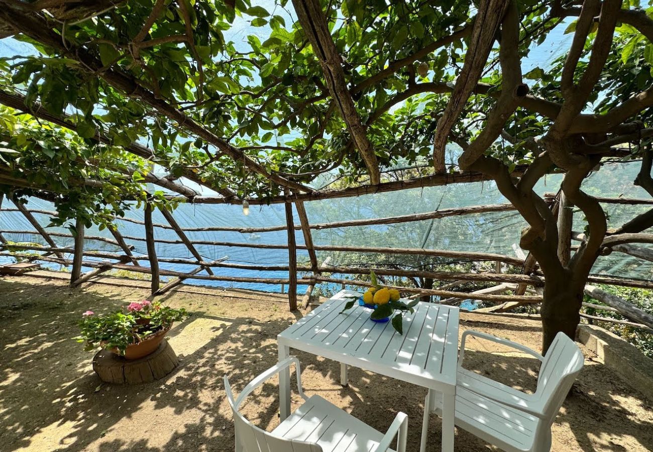 Villa in Furore - Luxury Amalfi coast cliff Villa Sunset with pool