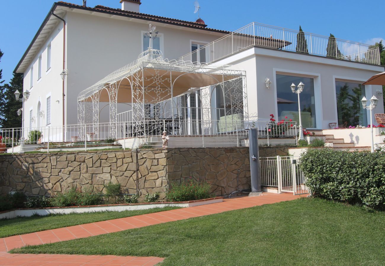 Villa in Certaldo - Spectacular villa with view