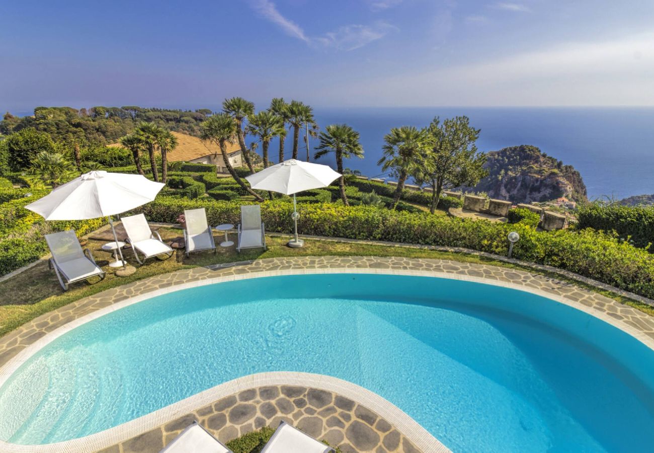 House in Scala - Villa  Great views on the sea and pool!