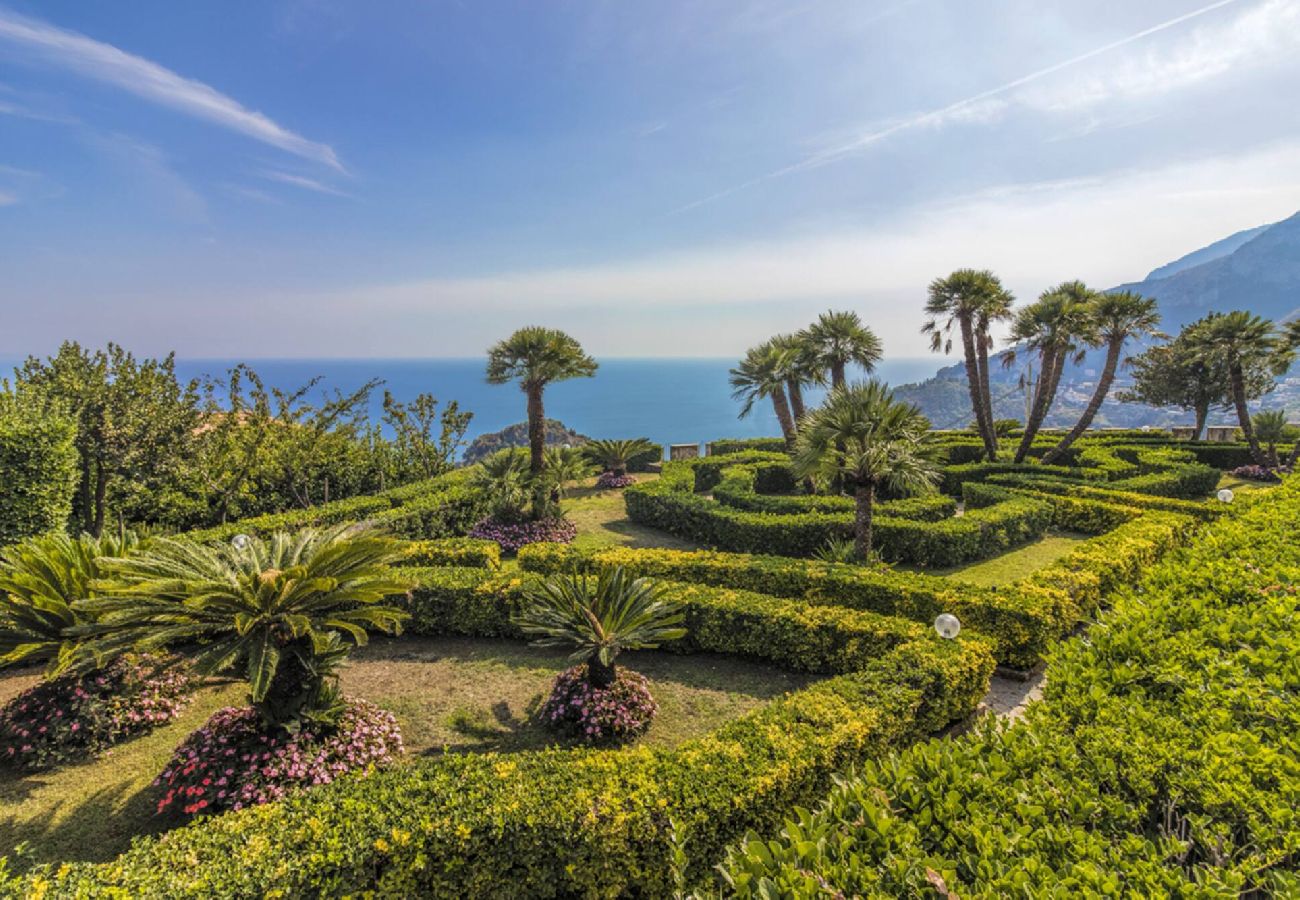 House in Scala - Villa  Great views on the sea and pool!