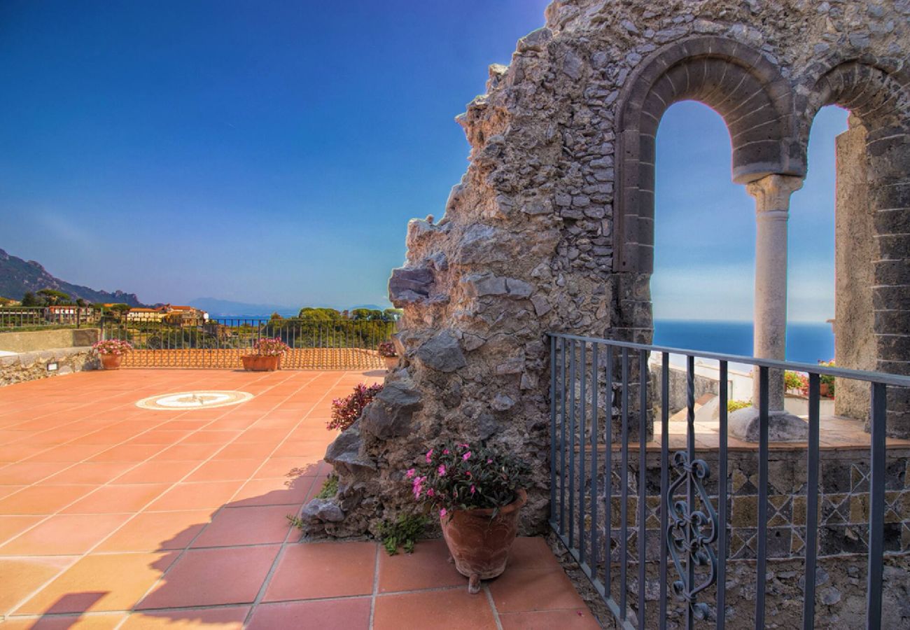 House in Scala - Villa  Great views on the sea and pool!