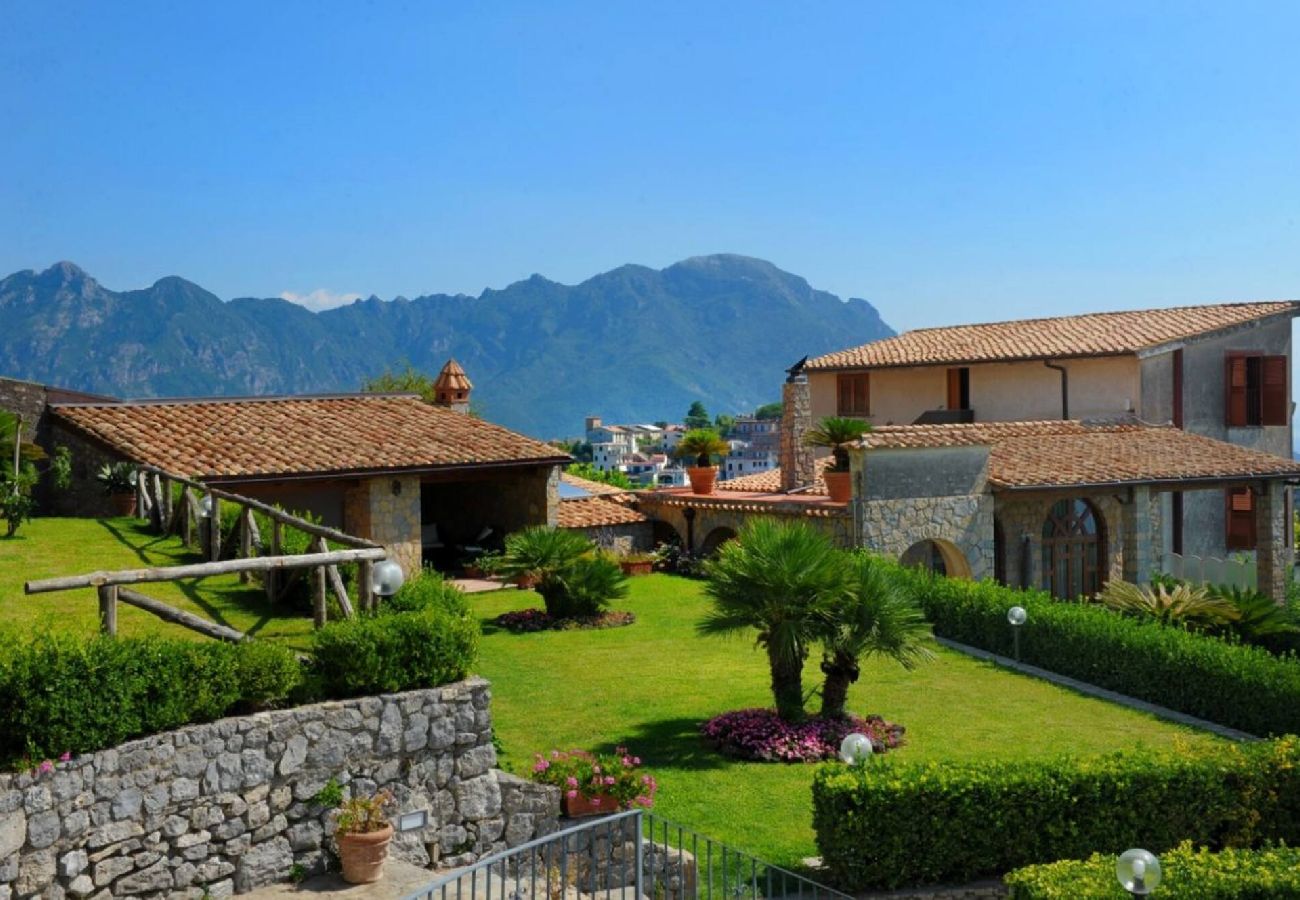 House in Scala - Villa  Great views on the sea and pool!