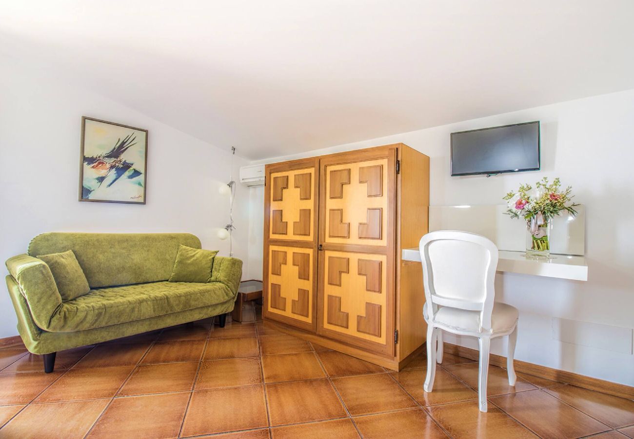 House in Scala - Villa  Great views on the sea and pool!