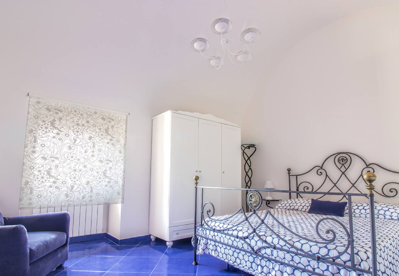 House in Scala - Villa  Great views on the sea and pool!