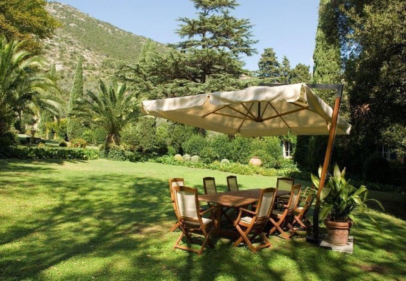 Villa in Lucca - Historical Villa Daniela in the countryside