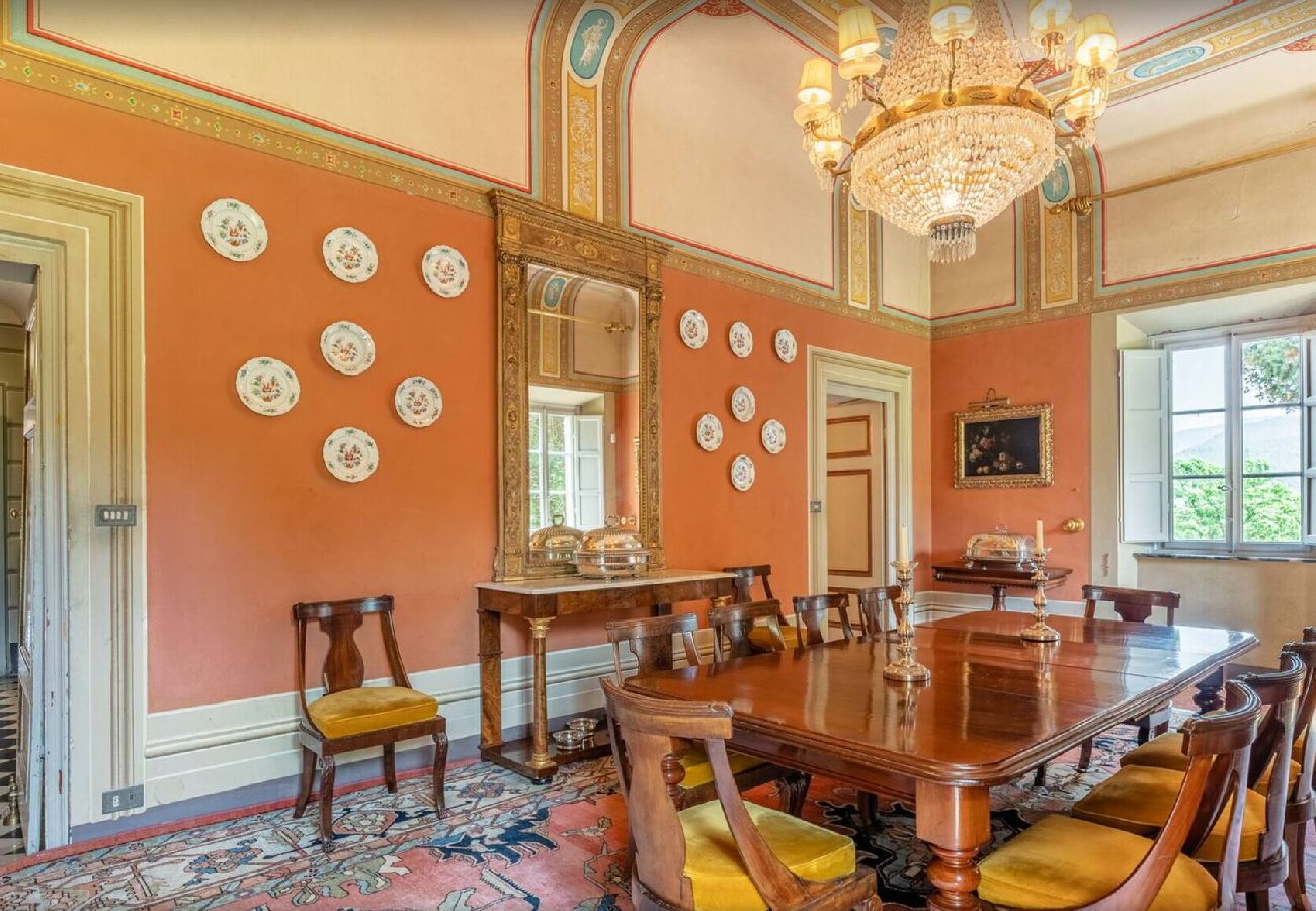 Villa in Lucca - Historical Villa Daniela in the countryside