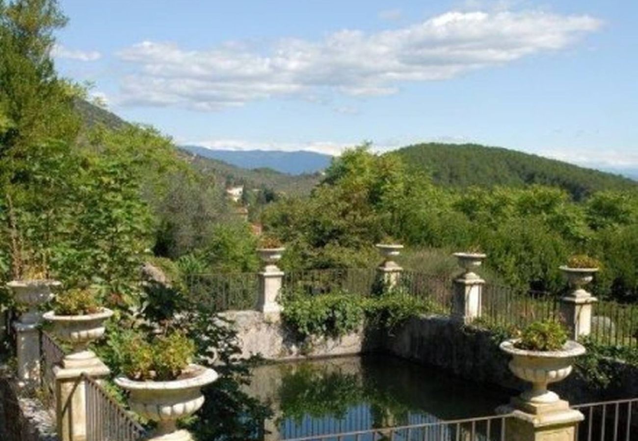 Villa in Lucca - Historical Villa Daniela in the countryside