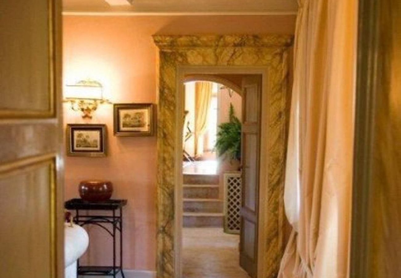 Villa in Lucca - Historical Villa Daniela in the countryside