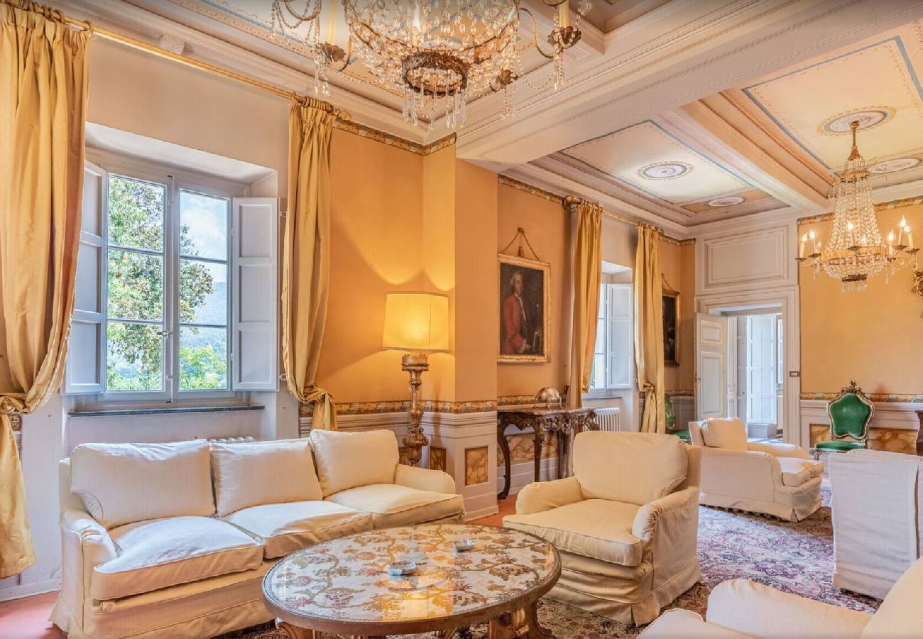 Villa in Lucca - Historical Villa Daniela in the countryside