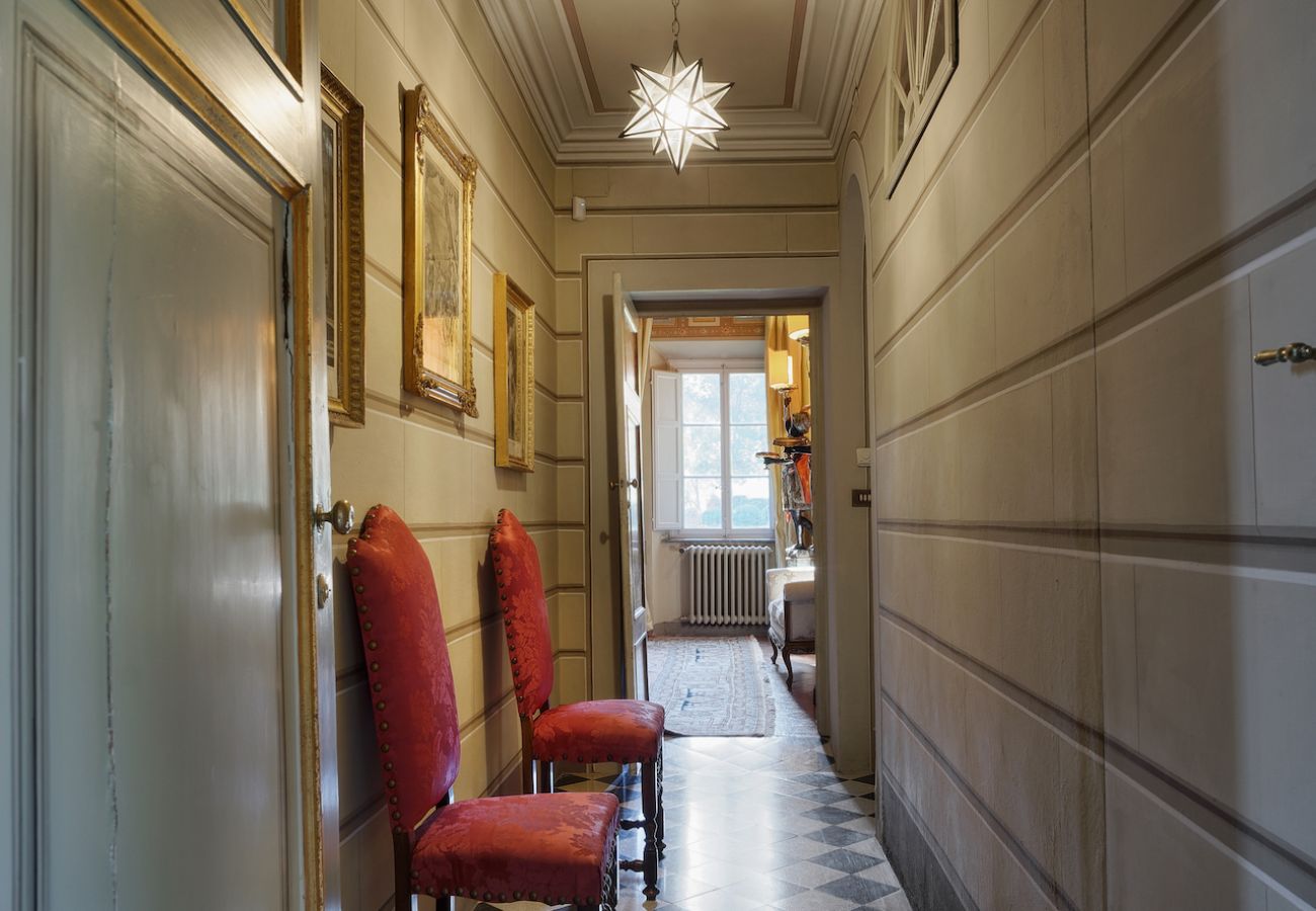 Villa in Lucca - Historical Villa Daniela in the countryside