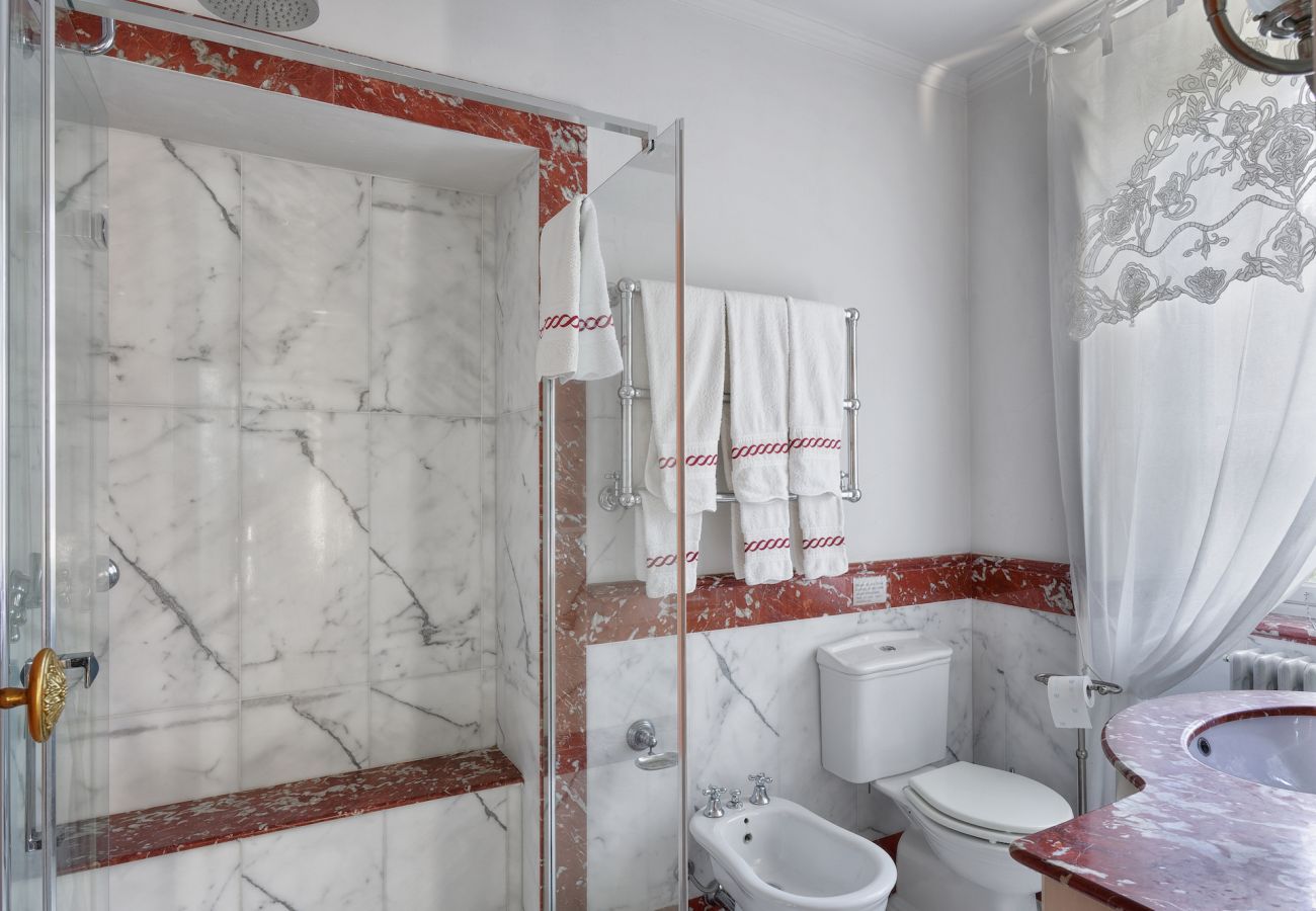 Villa in Lucca - Historical Villa Daniela in the countryside