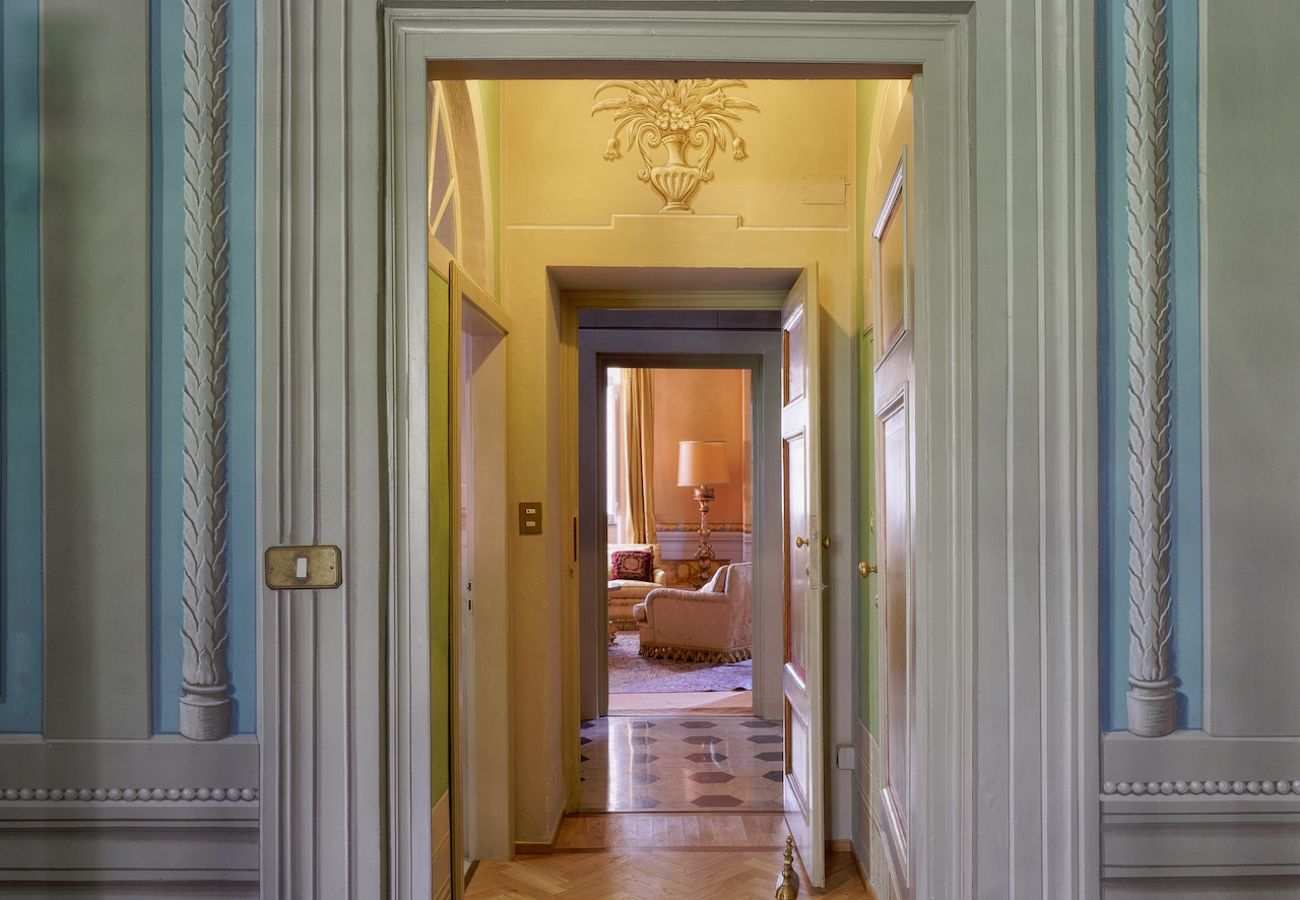 Villa in Lucca - Historical Villa Daniela in the countryside