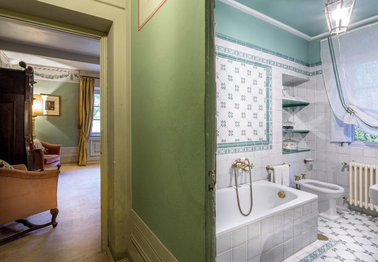 Villa in Lucca - Historical Villa Daniela in the countryside