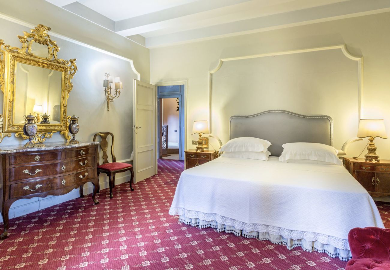 Villa in Lucca - Historical Villa Daniela in the countryside