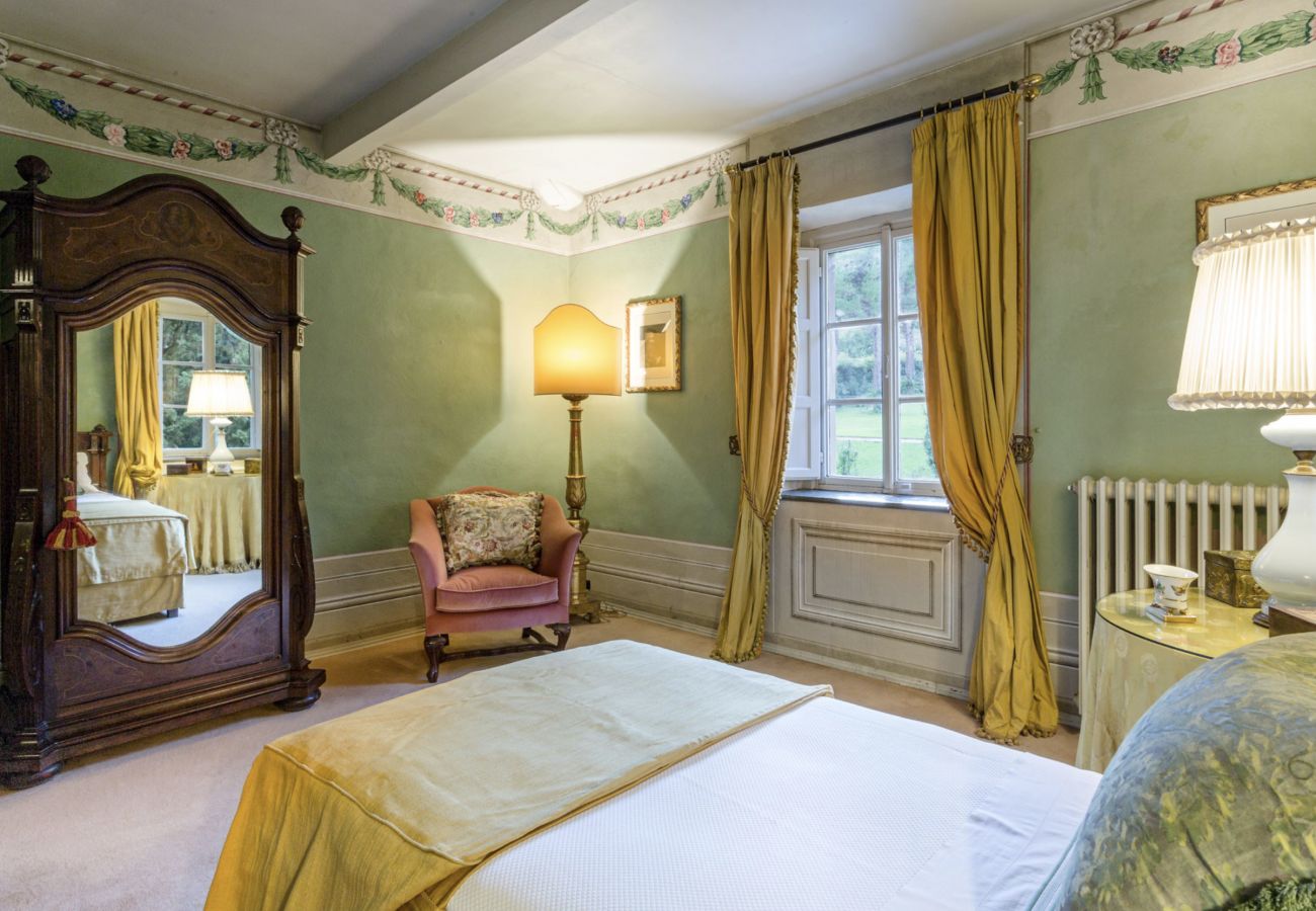 Villa in Lucca - Historical Villa Daniela in the countryside