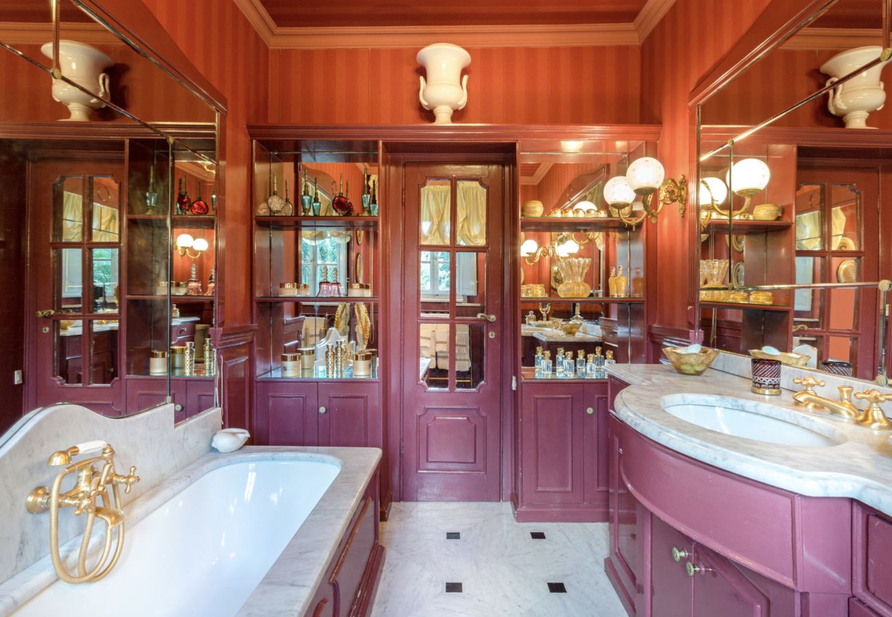 Villa in Lucca - Historical Villa Daniela in the countryside