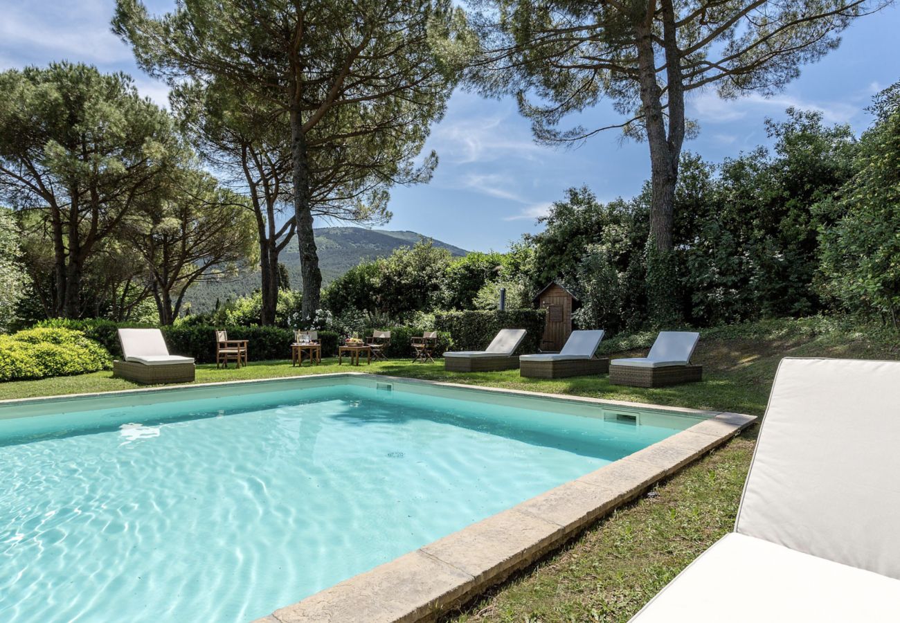 Villa in Lucca - Historical Villa Daniela in the countryside