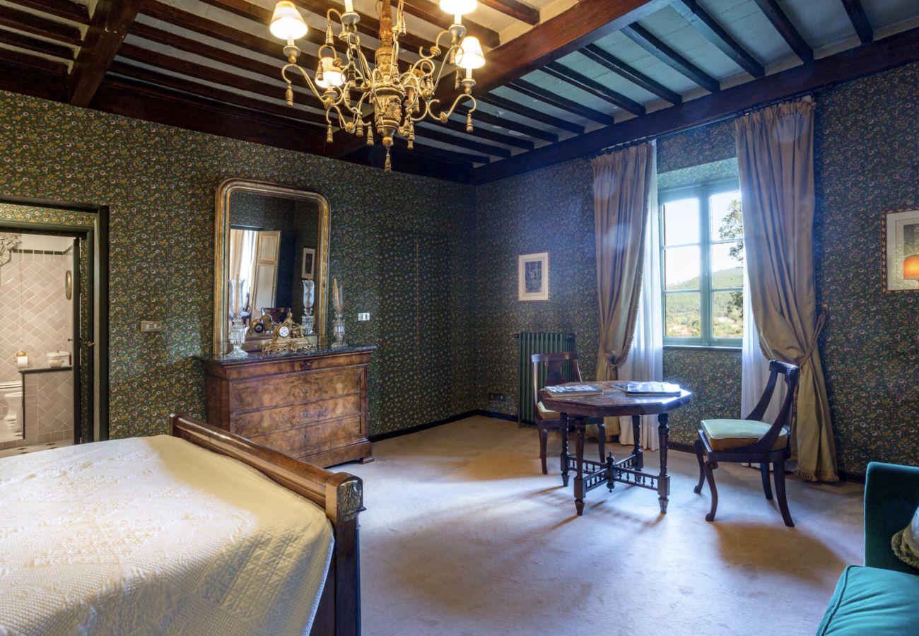 Villa in Lucca - Historical Villa Daniela in the countryside