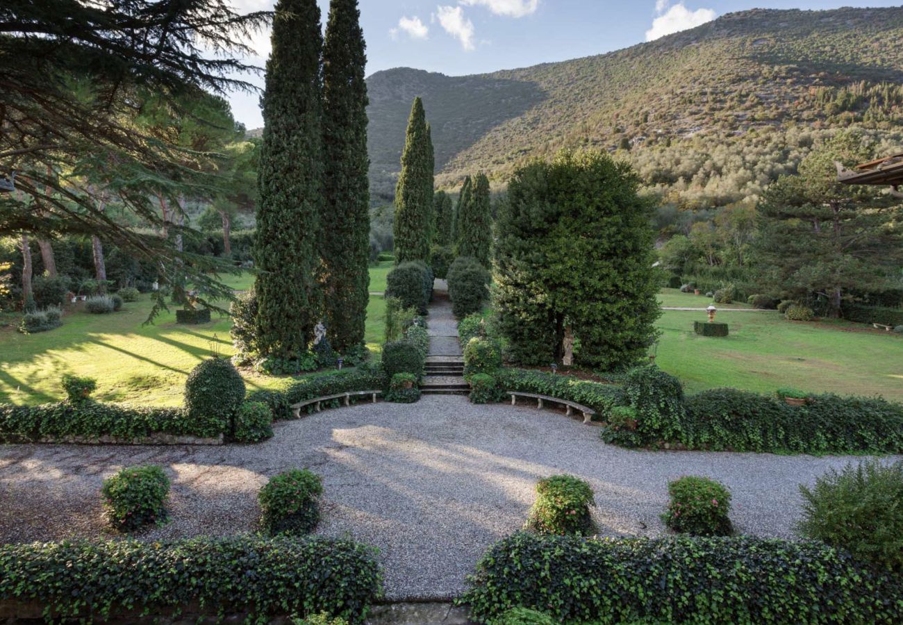 Villa in Lucca - Historical Villa Daniela in the countryside
