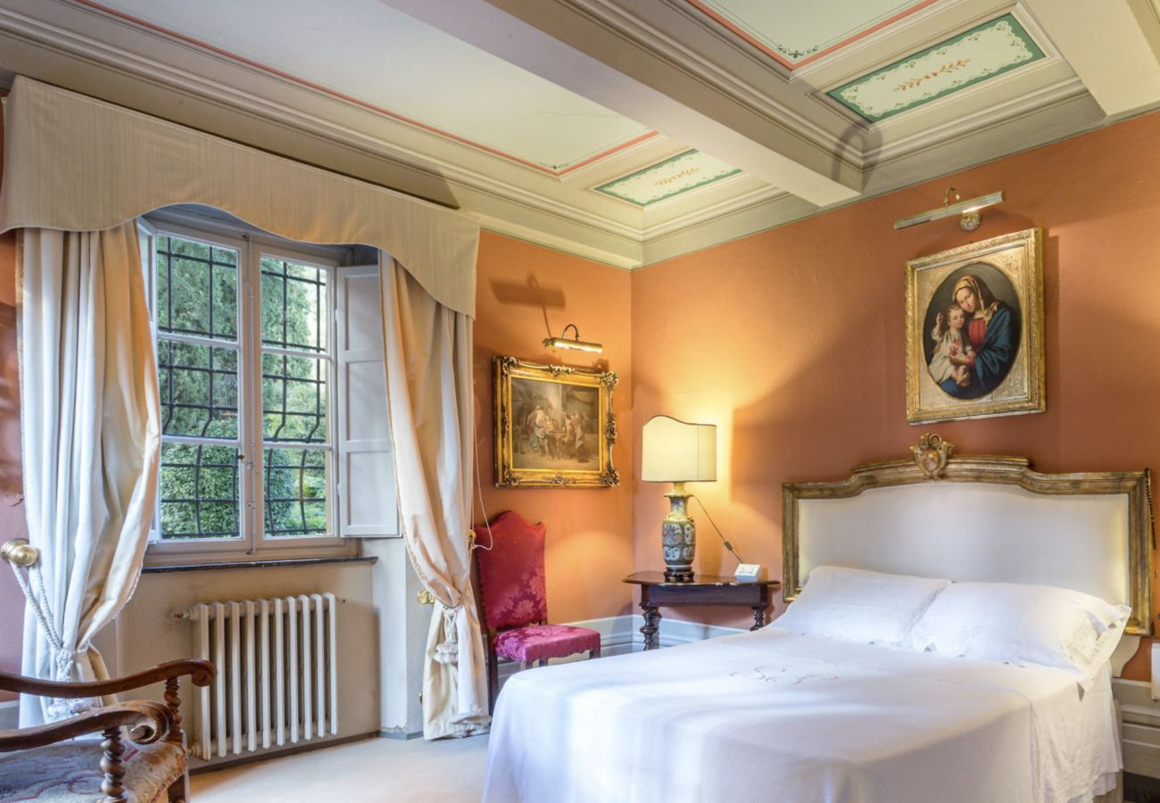 Villa in Lucca - Historical Villa Daniela in the countryside