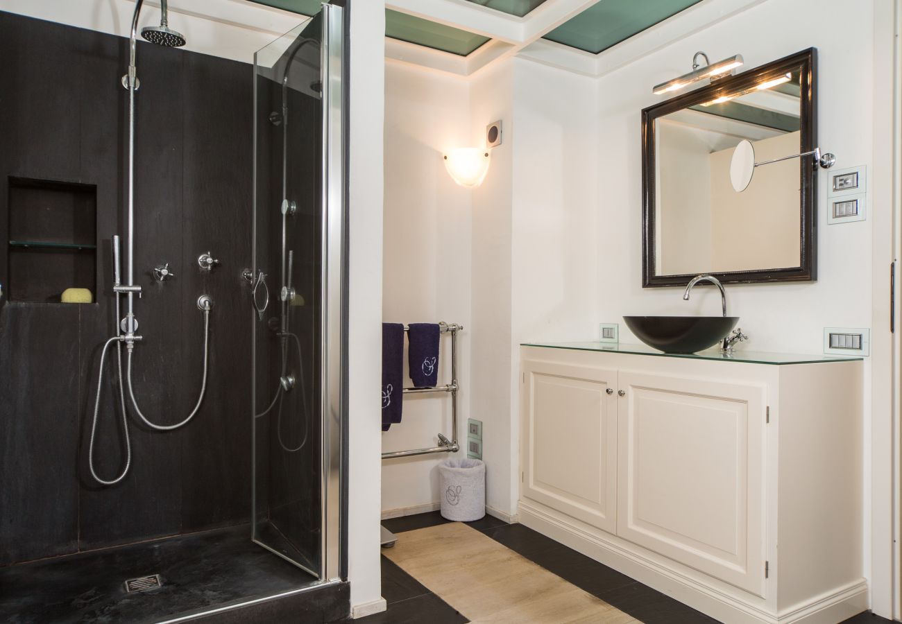 Villa in Tavarnelle Val di Pesa - Villa Tavernella with pool and spa