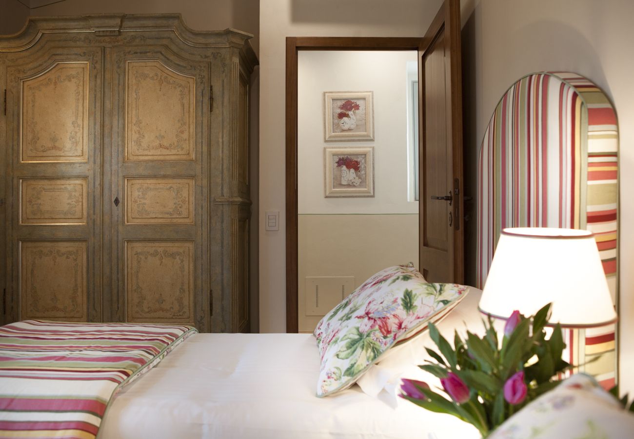 Villa in Tavarnelle Val di Pesa - Villa Tavernella with pool and spa