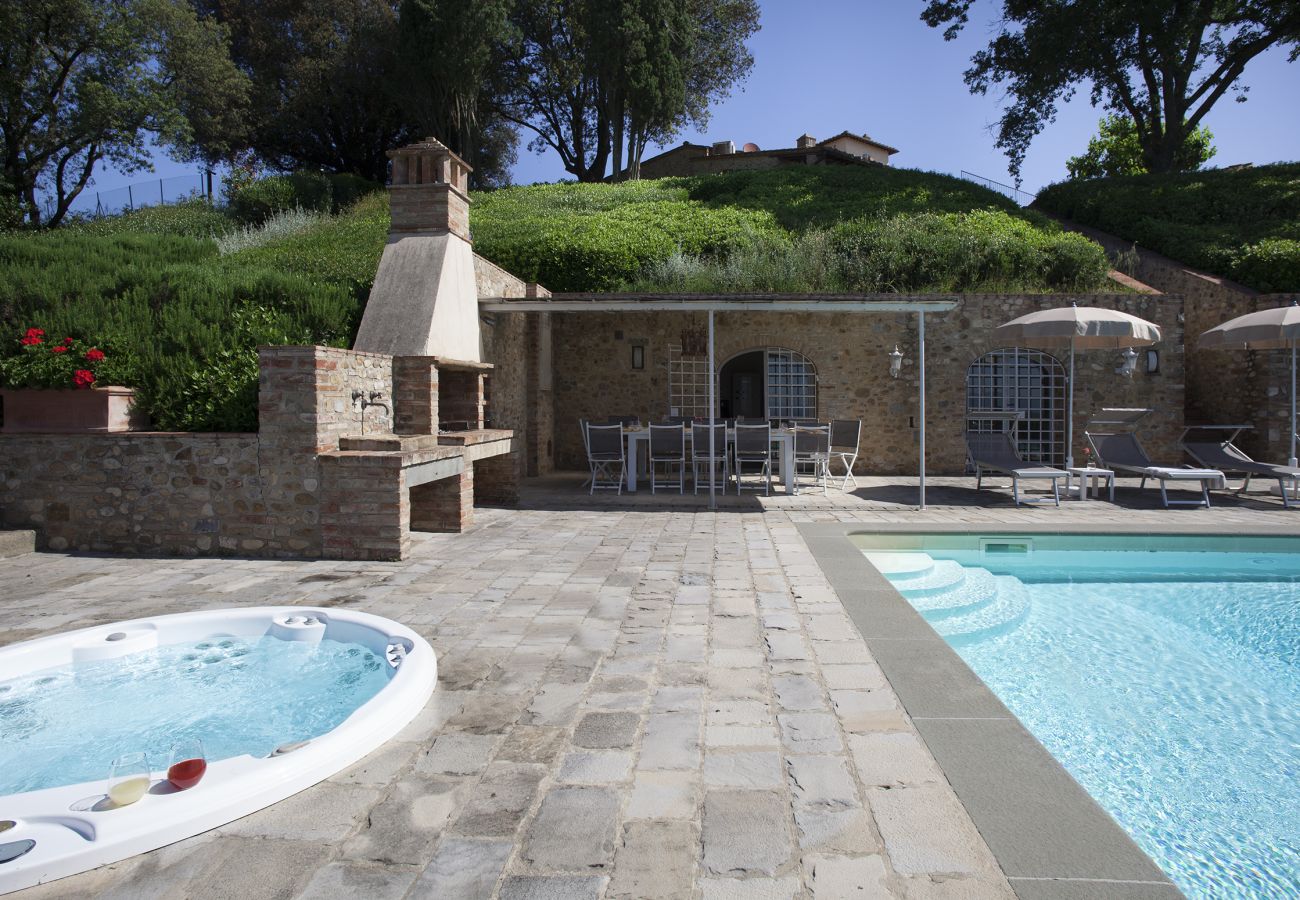 Villa in Tavarnelle Val di Pesa - Villa Tavernella with pool and spa