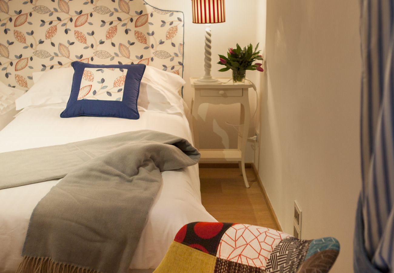 Villa in Tavarnelle Val di Pesa - Villa Tavernella with pool and spa