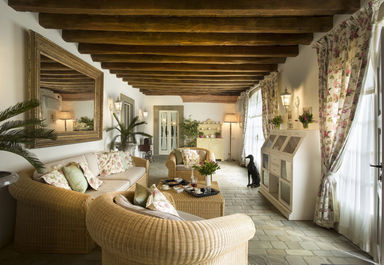 Villa in Tavarnelle Val di Pesa - Villa Tavernella with pool and spa