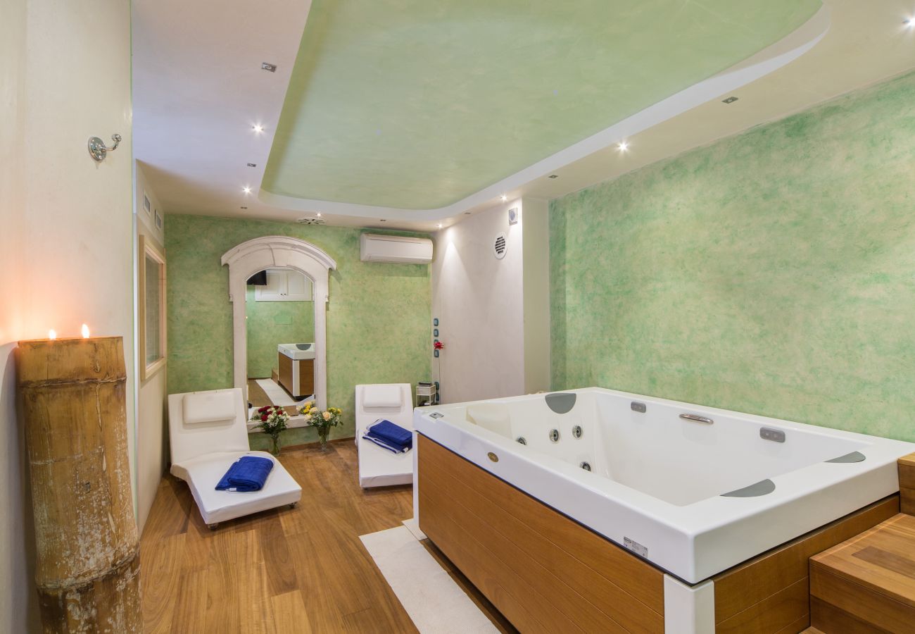 Villa in Tavarnelle Val di Pesa - Villa Tavernella with pool and spa