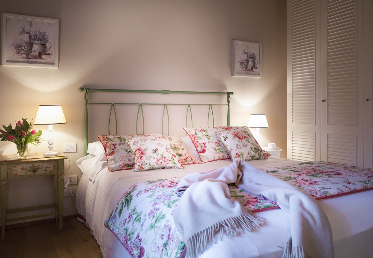 Villa in Tavarnelle Val di Pesa - Villa Tavernella with pool and spa