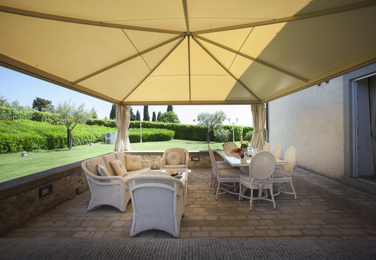 Villa in Tavarnelle Val di Pesa - Villa Tavernella with pool and spa