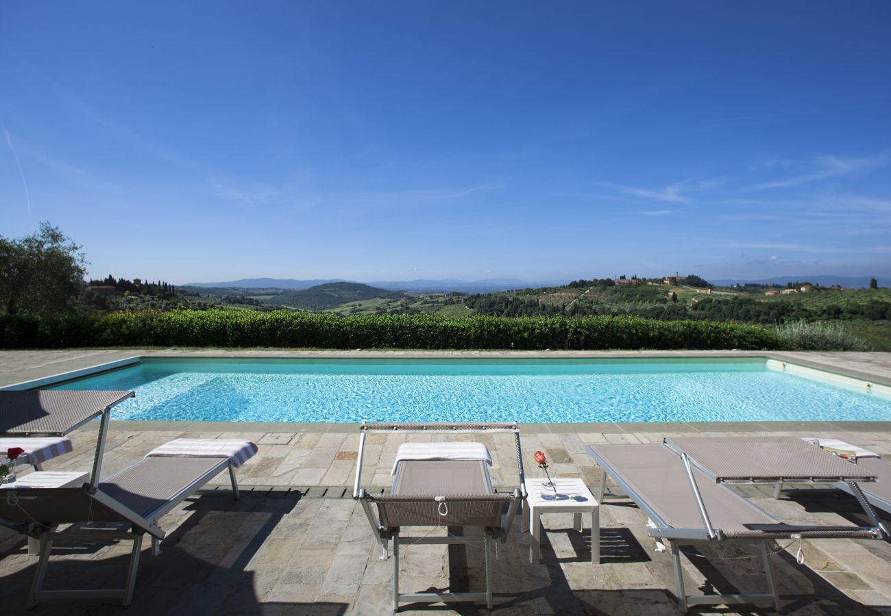 Villa in Tavarnelle Val di Pesa - Villa Tavernella with pool and spa