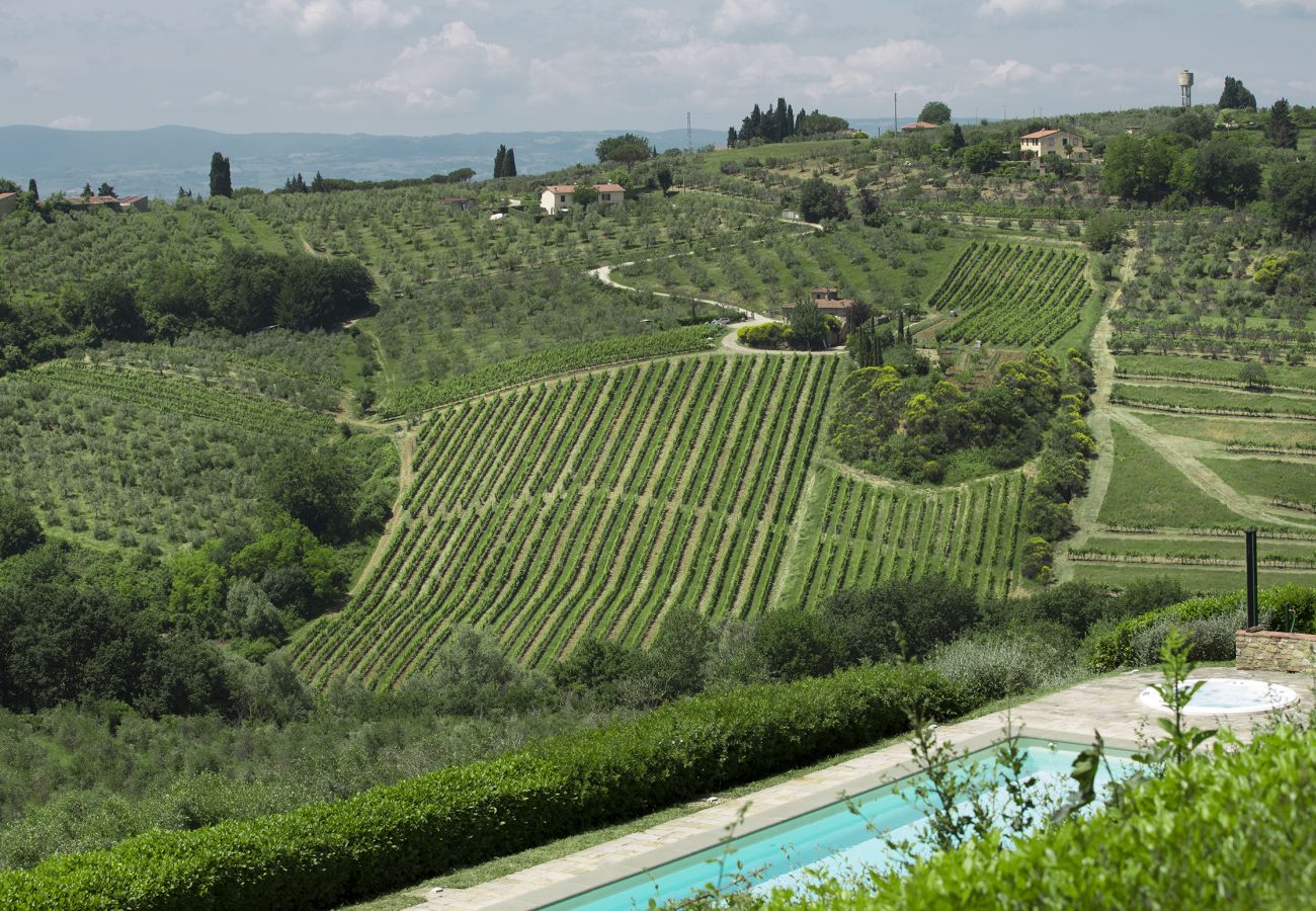 Villa in Tavarnelle Val di Pesa - Villa Tavernella with pool and spa