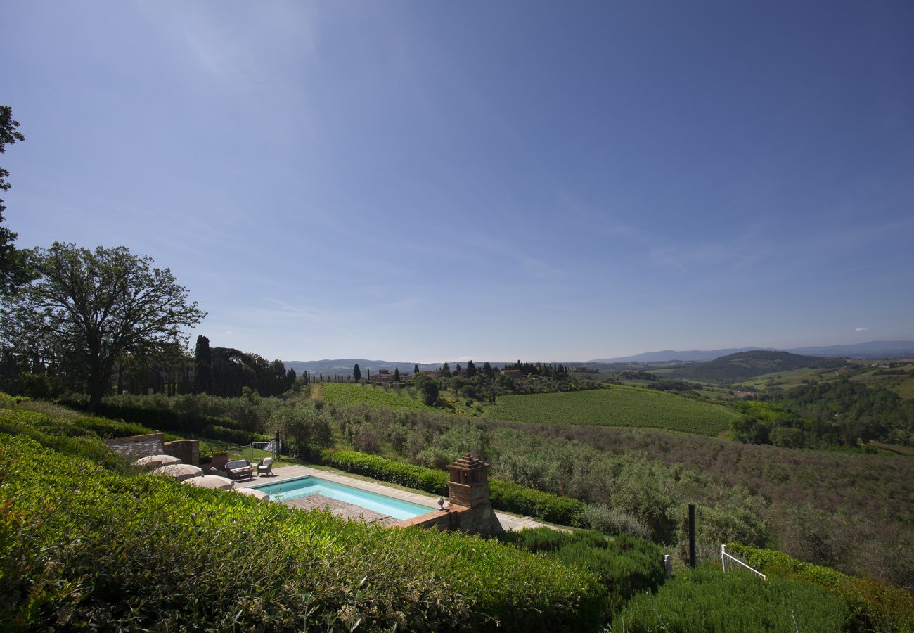 Villa in Tavarnelle Val di Pesa - Villa Tavernella with pool and spa