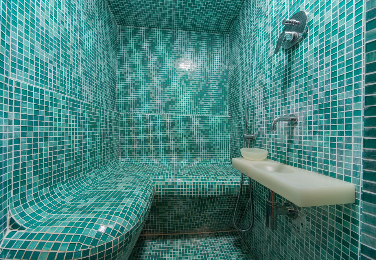 Villa in Tavarnelle Val di Pesa - Villa Tavernella with pool and spa