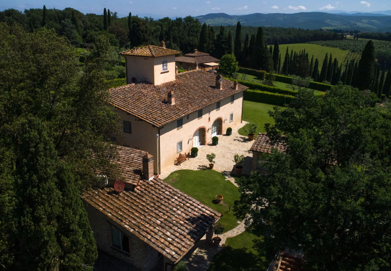 Villa in Tavarnelle Val di Pesa - Villa Tavernella with pool and spa