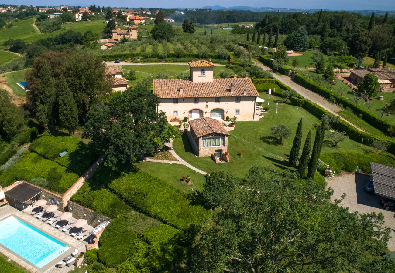 Villa in Tavarnelle Val di Pesa - Villa Tavernella with pool and spa