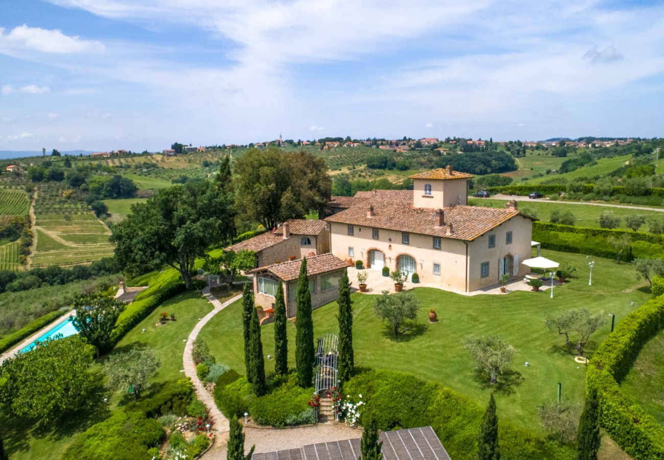 Villa in Tavarnelle Val di Pesa - Villa Tavernella with pool and spa