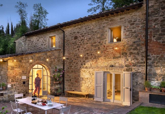 Villa in Panzano - Amazing place in Chianti  immersed in nature.