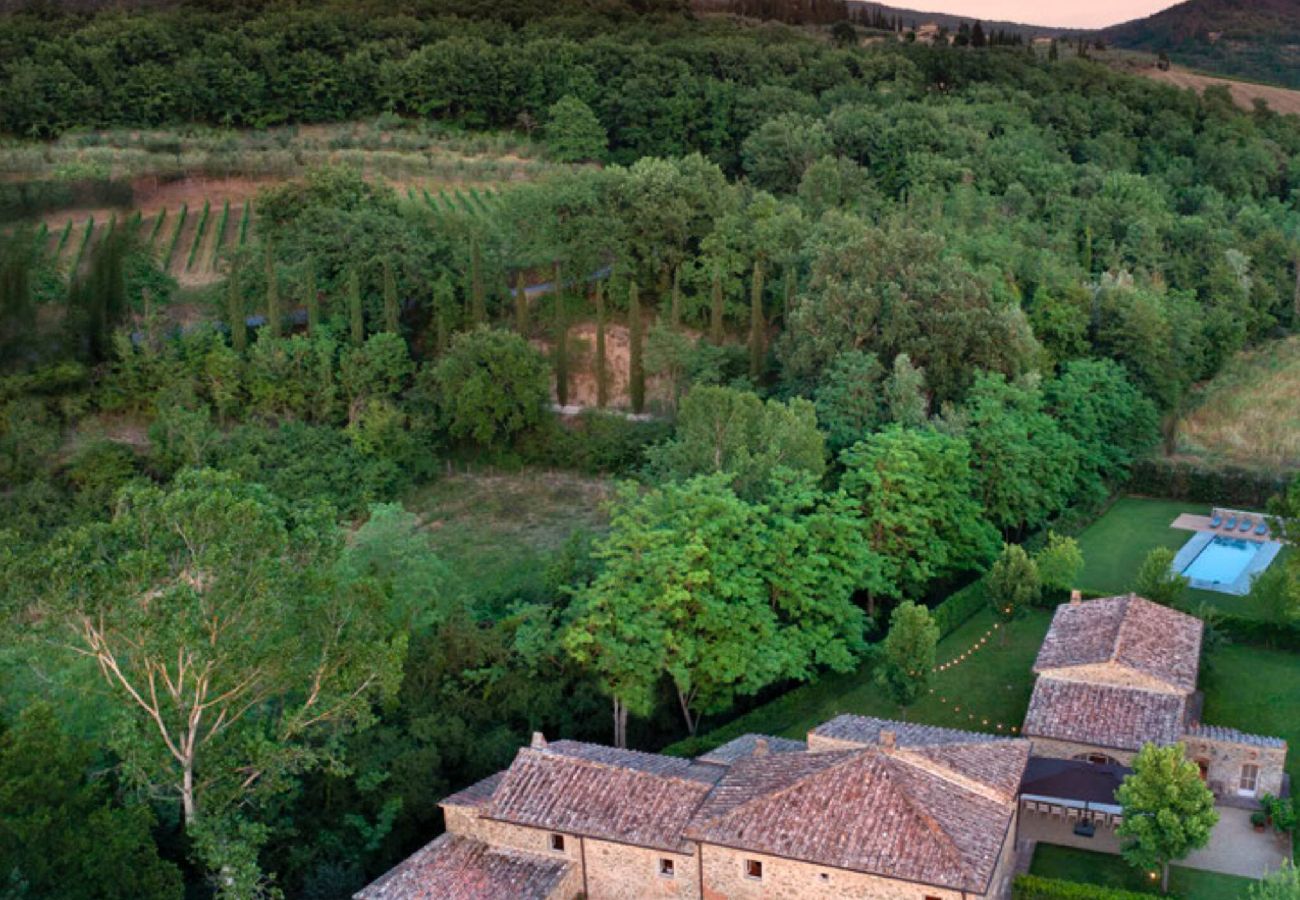 Villa in Panzano - Amazing place in Chianti  immersed in nature.