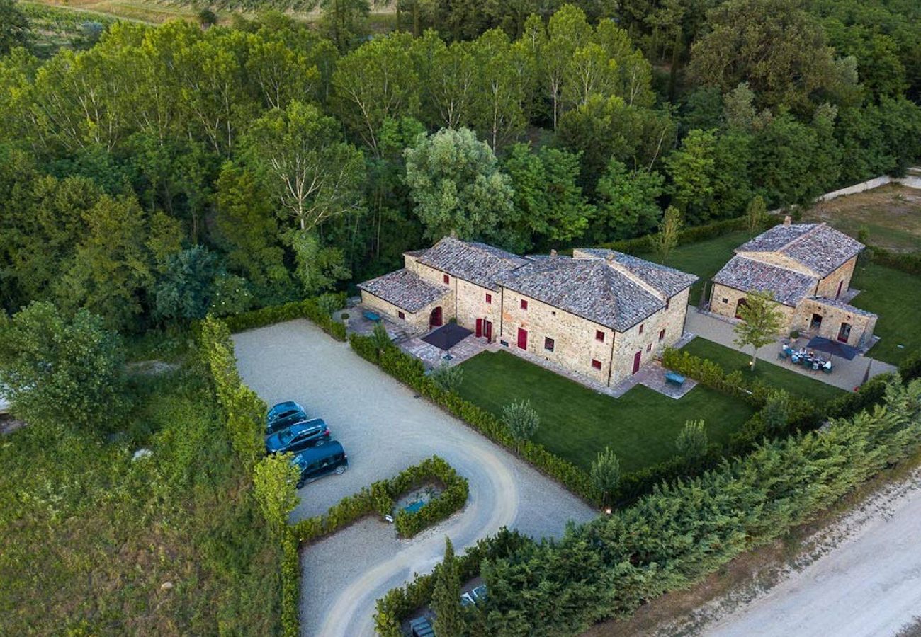 Villa in Panzano - Amazing place in Chianti  immersed in nature.