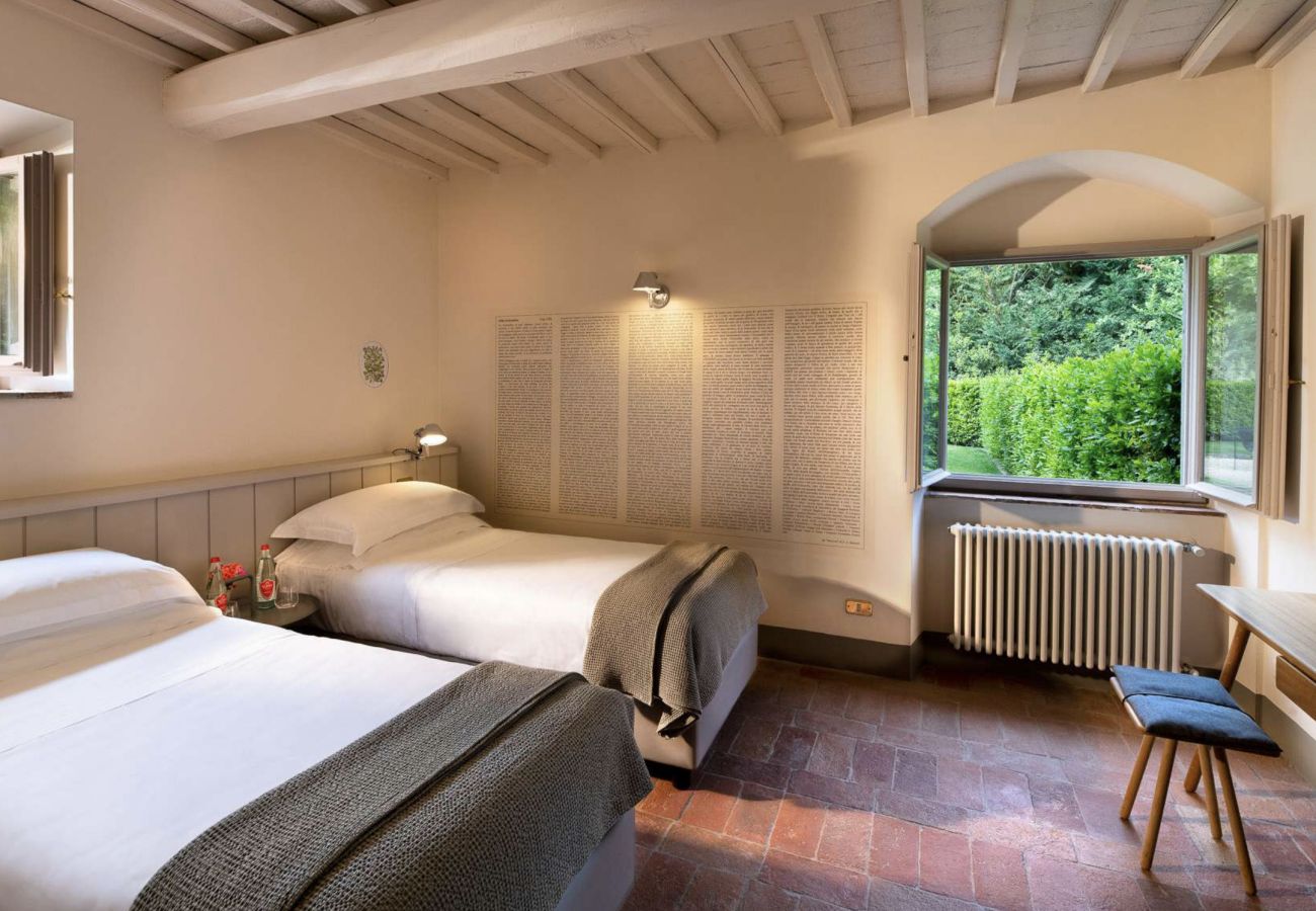 Villa in Panzano - Amazing place in Chianti  immersed in nature.