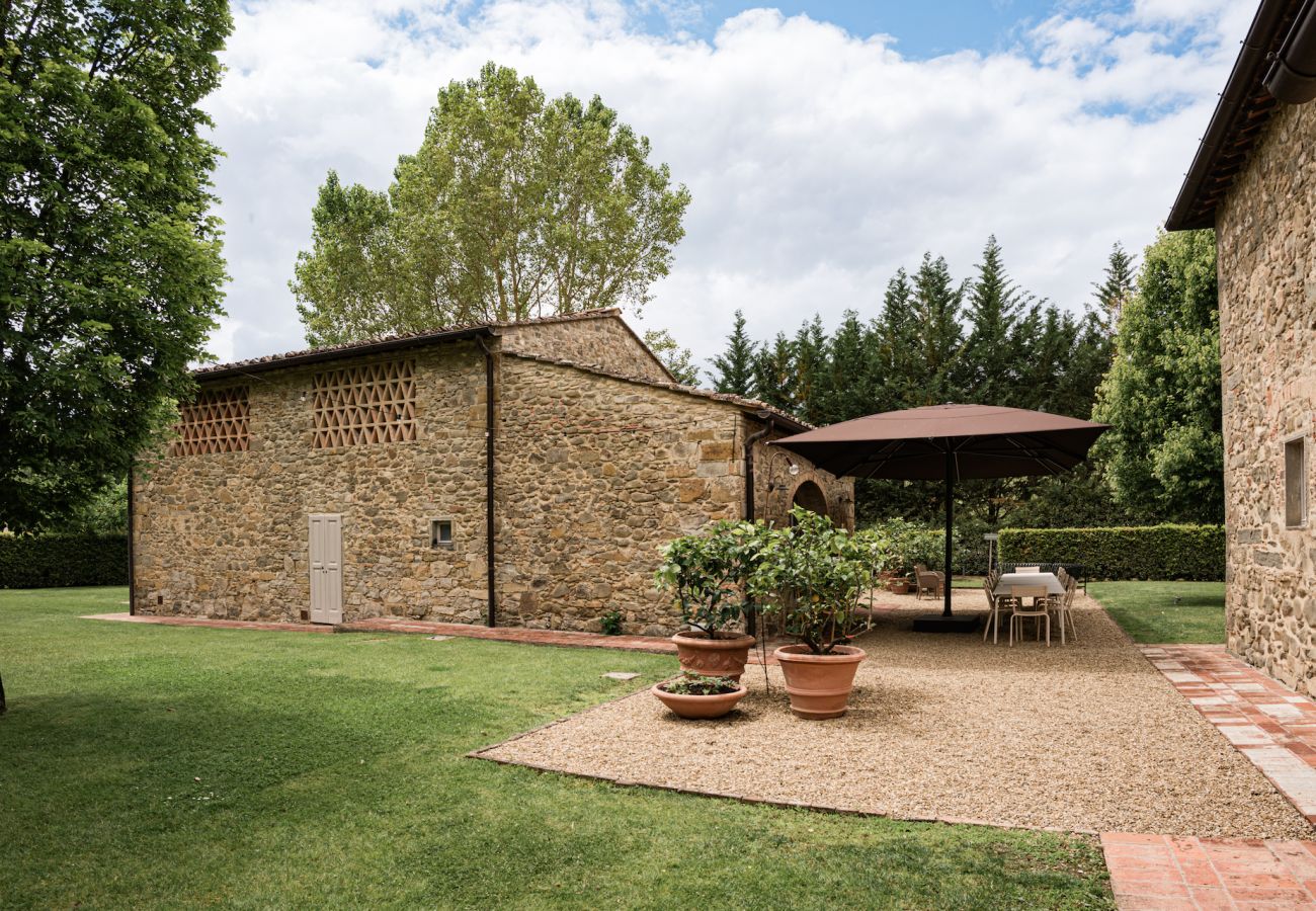 Villa in Panzano - Amazing place in Chianti  immersed in nature.