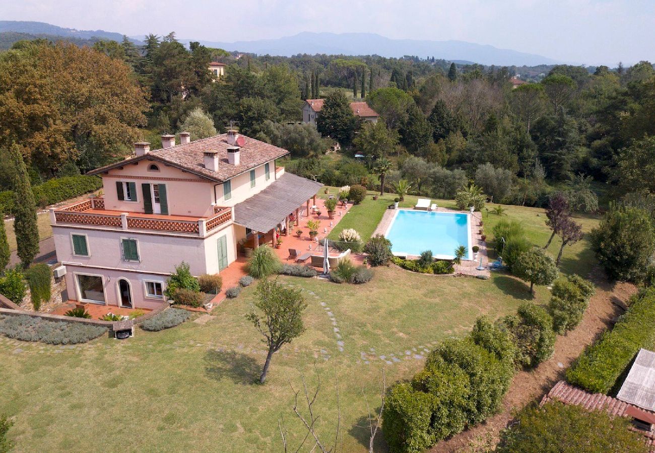 Villa in Lucca - Villa Vittoria WeekHomes