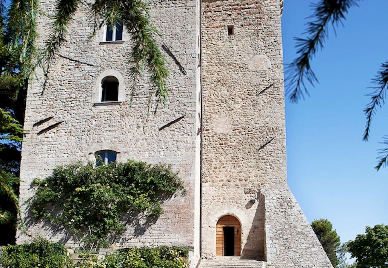 Villa in Todi - Castle Medioevo&Design