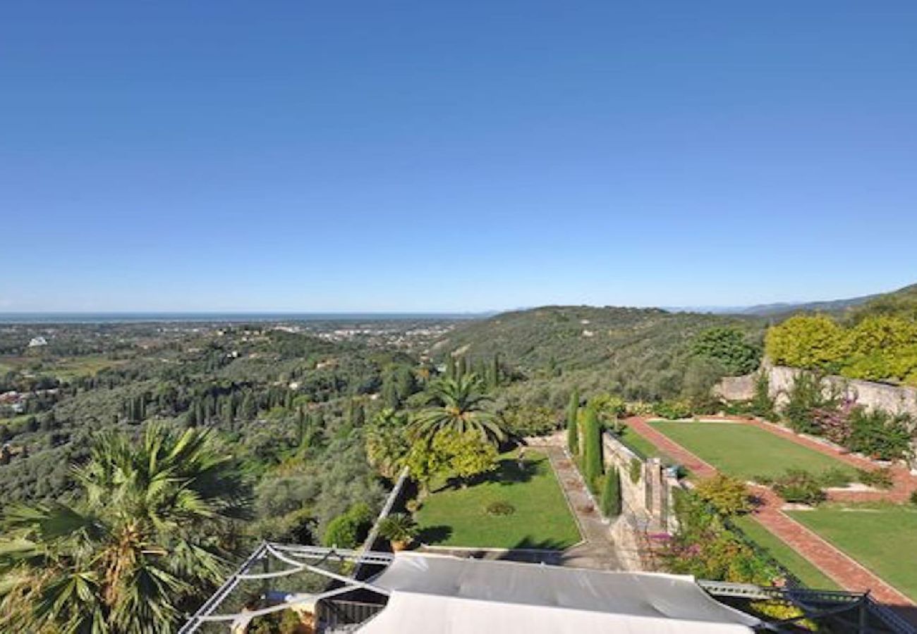 Villa in Camaiore - Luxury Villa close to the sea of Forte dei Marmi