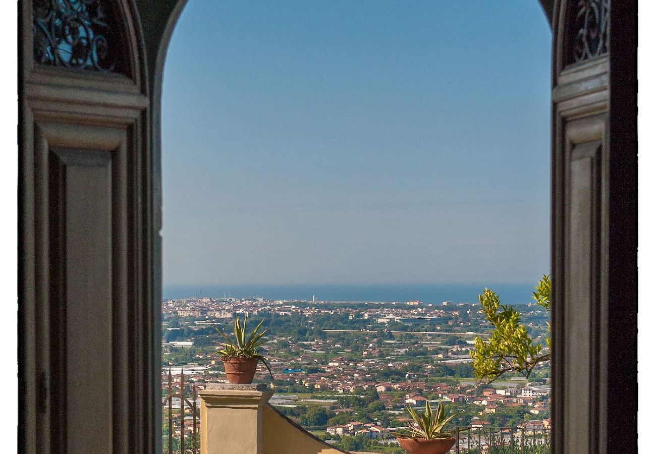 Villa in Camaiore - Luxury Villa close to the sea of Forte dei Marmi