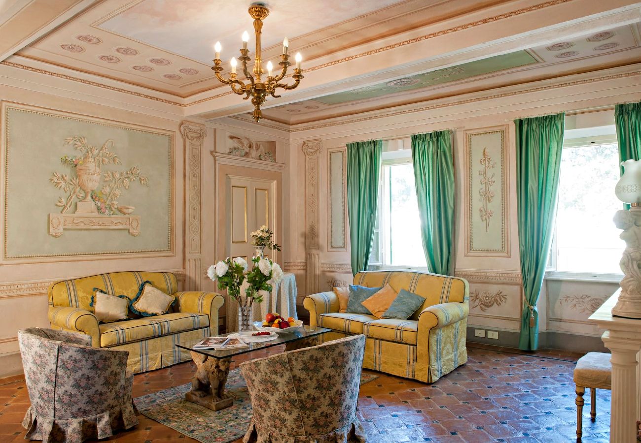 Villa in Camaiore - Luxury Villa close to the sea of Forte dei Marmi